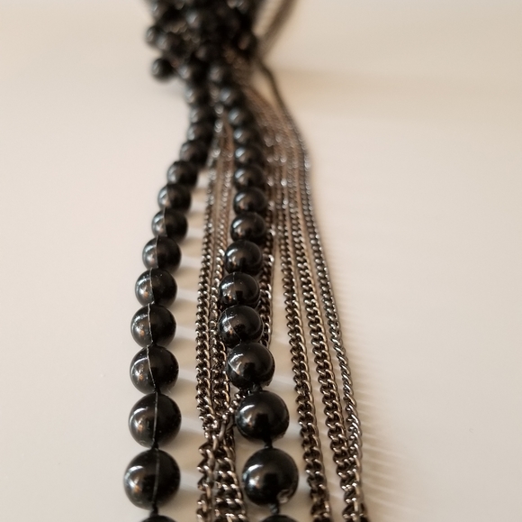 Assorted Casual Necklaces (5 pieces) - Picture 14 of 14